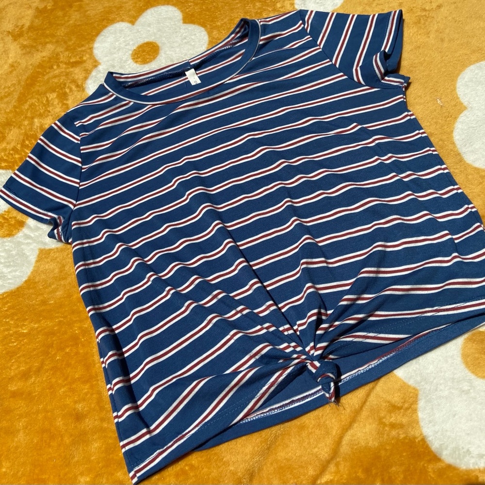 navy blue striped crop top🫐